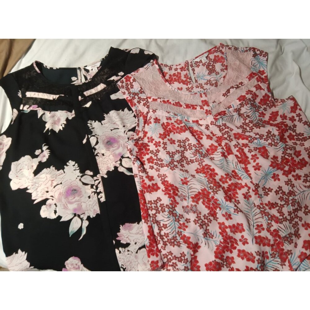 Lot of 2 Womens XL Sleeveless Floral Lace Trim Tops Black & Pink Lightweight